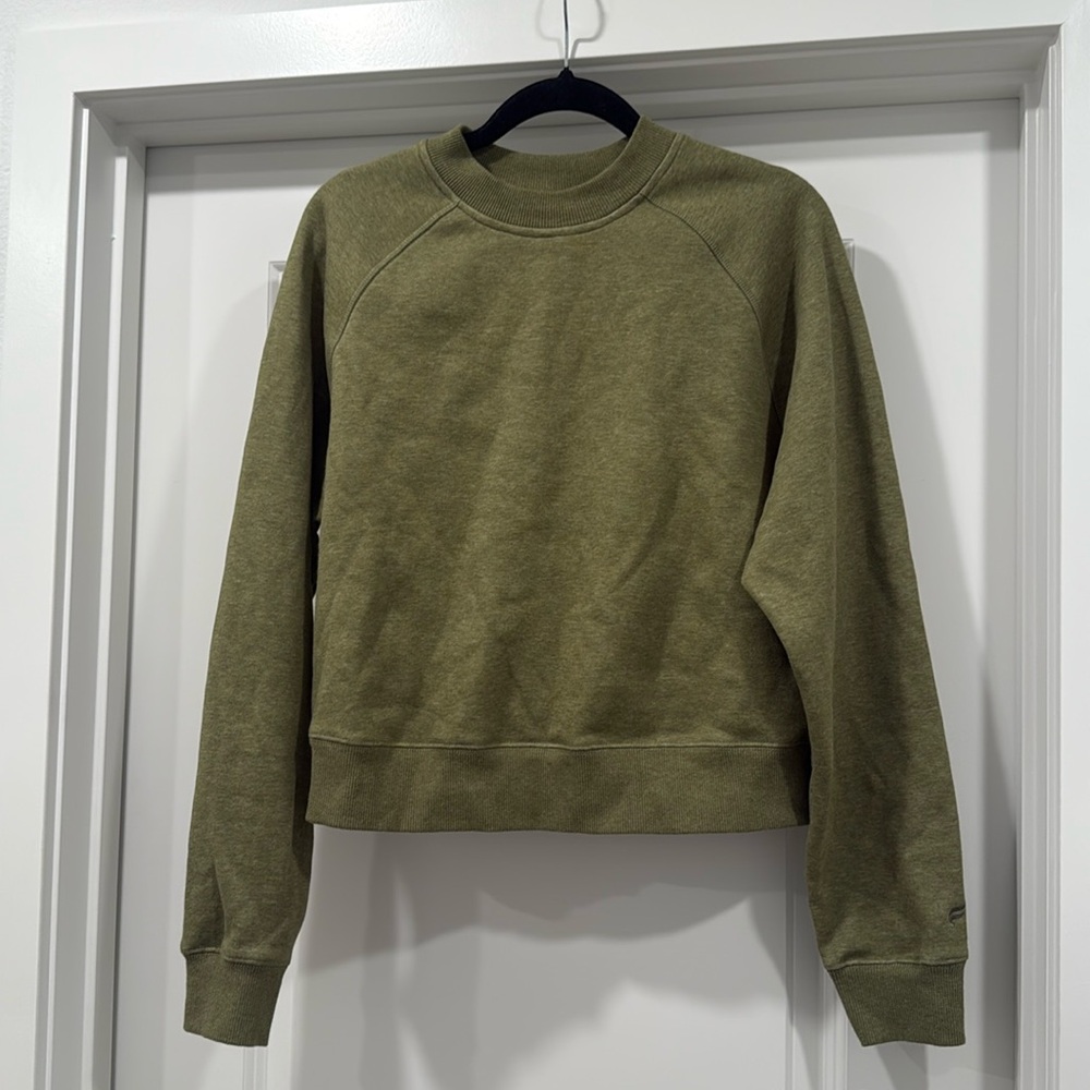Fabletics Cozy Fleece Raglan Sweatshirt - Picture 4 of 6